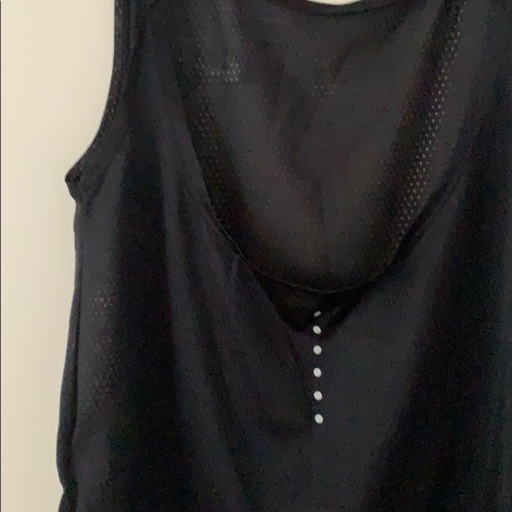 Nike Mesh Keyhole Back Tank - Picture 3 of 3